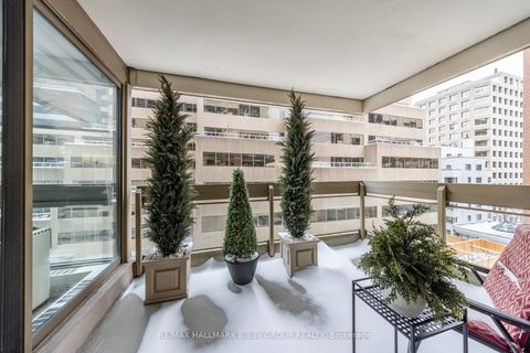 Photo 22 at 605 - 61 St Clair Avenue W, St. Clair, Toronto