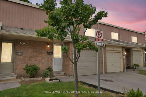 Photo 0 at 158 Woody Vine Way, Bayview Village, Toronto