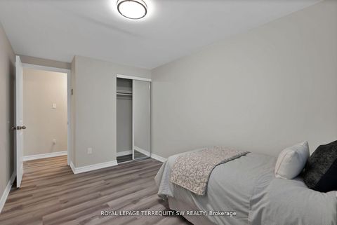 Photo 19 at 158 Woody Vine Way, Bayview Village, Toronto