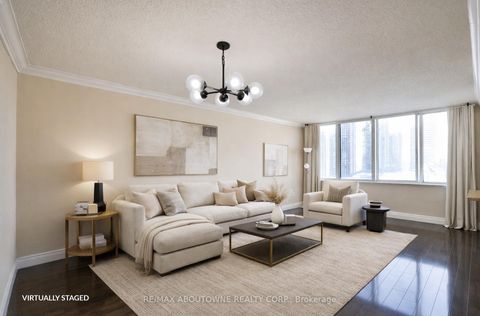 Photo 11 at 2109 - 350 Webb Drive, City Centre, Mississauga