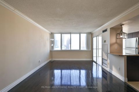 Photo 13 at 2109 - 350 Webb Drive, City Centre, Mississauga