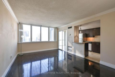 Photo 14 at 2109 - 350 Webb Drive, City Centre, Mississauga
