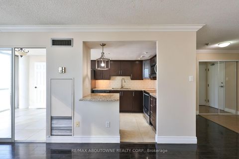 Photo 16 at 2109 - 350 Webb Drive, City Centre, Mississauga