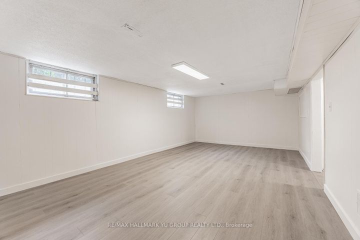 Photo 17 at 7137 Madiera Road, Malton, Mississauga