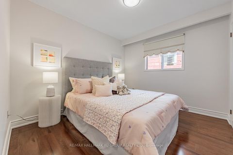 Photo 13 at 7137 Madiera Road, Malton, Mississauga