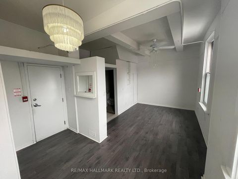 Photo 7 at 177 Carlton Street, Moss Park, Toronto