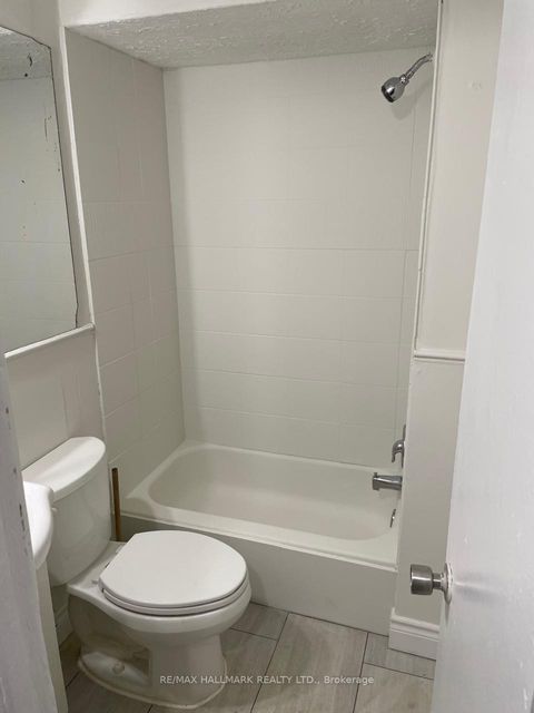 Photo 5 at 177 Carlton Street, Moss Park, Toronto