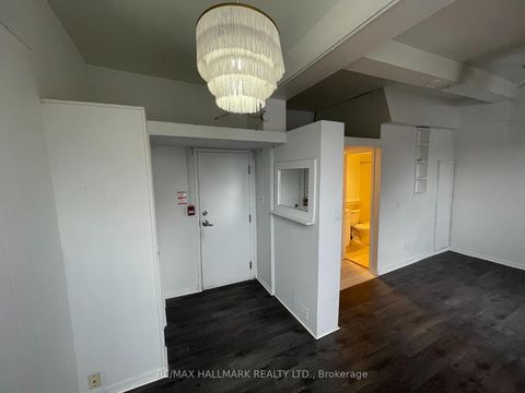 Photo 12 at 177 Carlton Street, Moss Park, Toronto