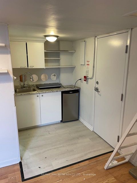 Photo 16 at 177 Carlton Street, Moss Park, Toronto