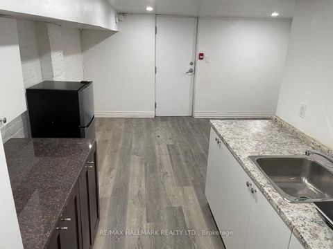 Photo 34 at 177 Carlton Street, Moss Park, Toronto