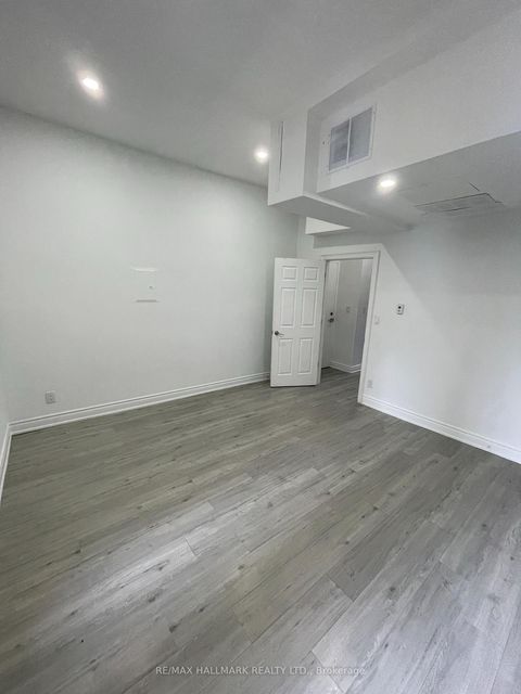 Photo 40 at 414 Dundas Street E, Moss Park, Toronto