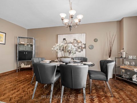 Photo 10 at 301 - 130 Neptune Drive, Lawrence, Toronto