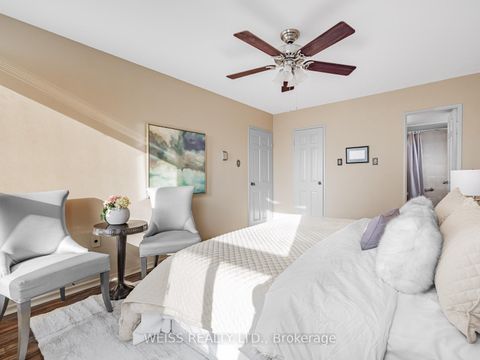 Photo 19 at 301 - 130 Neptune Drive, Lawrence, Toronto