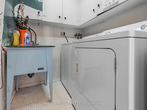 Photo 25 at 301 - 130 Neptune Drive, Lawrence, Toronto