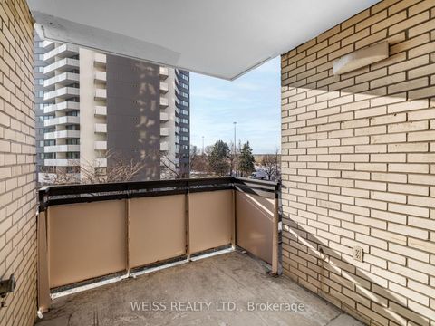 Photo 26 at 301 - 130 Neptune Drive, Lawrence, Toronto