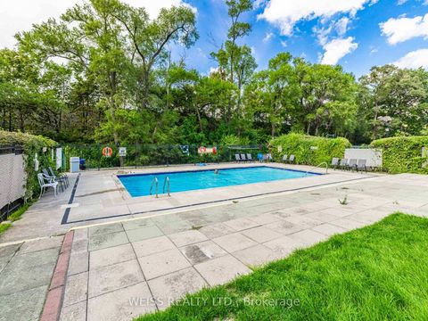 Photo 34 at 301 - 130 Neptune Drive, Lawrence, Toronto