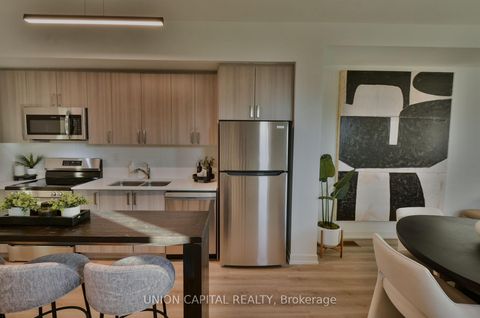 Photo 7 at 48 Case Ootes Drive, Victoria Village, Toronto