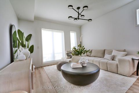 Photo 10 at 48 Case Ootes Drive, Victoria Village, Toronto