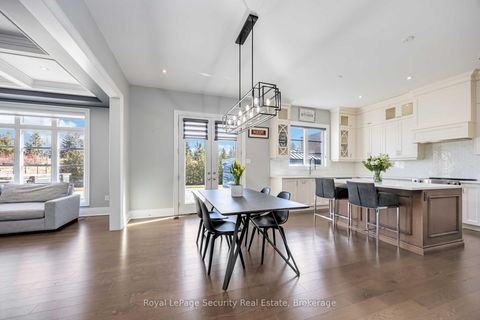 Photo 3 at 39 Endless Circle, Kleinburg, Vaughan