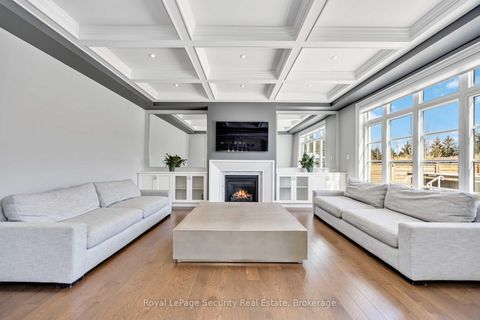 Photo 4 at 39 Endless Circle, Kleinburg, Vaughan