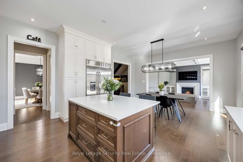 Photo 7 at 39 Endless Circle, Kleinburg, Vaughan