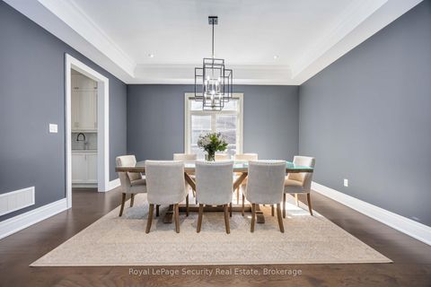 Photo 9 at 39 Endless Circle, Kleinburg, Vaughan