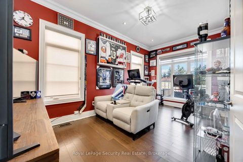 Photo 12 at 39 Endless Circle, Kleinburg, Vaughan