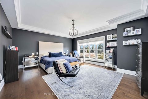 Photo 15 at 39 Endless Circle, Kleinburg, Vaughan