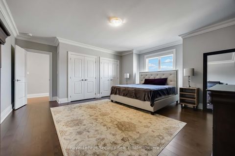 Photo 20 at 39 Endless Circle, Kleinburg, Vaughan