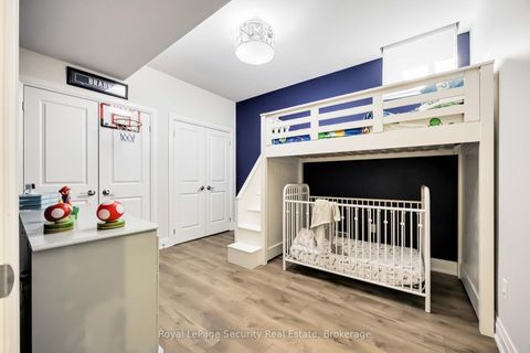 Photo 26 at 39 Endless Circle, Kleinburg, Vaughan