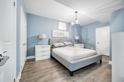 Photo 28 at 39 Endless Circle, Kleinburg, Vaughan