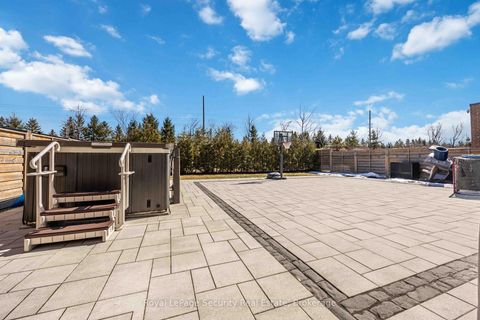 Photo 29 at 39 Endless Circle, Kleinburg, Vaughan