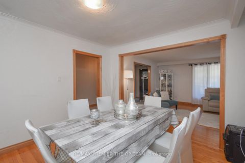 Photo 11 at 123 Willis Road, East Woodbridge, Vaughan