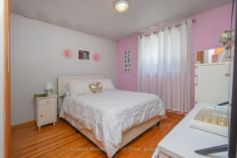 Photo 12 at 123 Willis Road, East Woodbridge, Vaughan