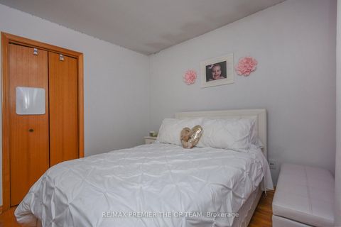 Photo 13 at 123 Willis Road, East Woodbridge, Vaughan