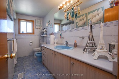 Photo 18 at 123 Willis Road, East Woodbridge, Vaughan