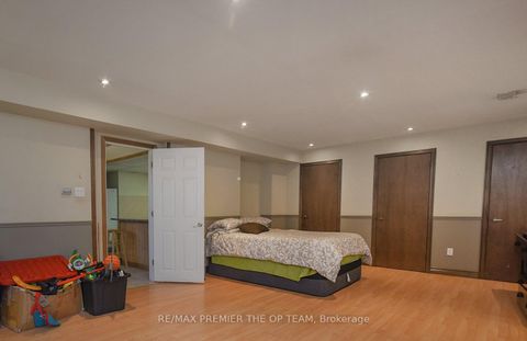 Photo 30 at 123 Willis Road, East Woodbridge, Vaughan