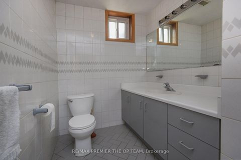 Photo 31 at 123 Willis Road, East Woodbridge, Vaughan