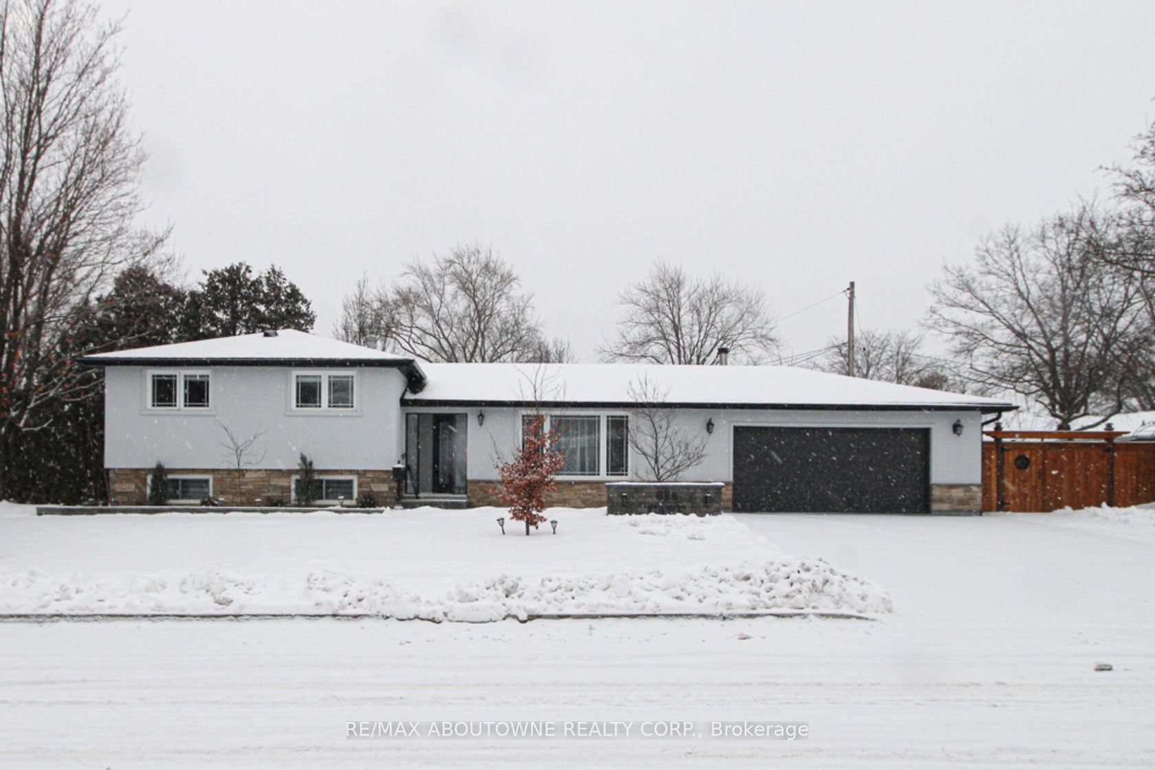 626 Cape Avenue, Appleby, Burlington 