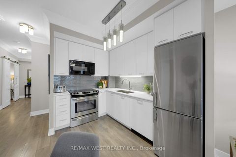 Photo 4 at 1117 - 9471 Yonge Street, Observatory, Richmond Hill