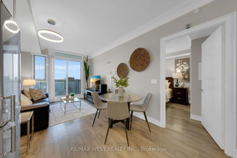 Photo 5 at 1117 - 9471 Yonge Street, Observatory, Richmond Hill