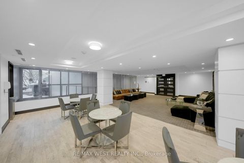 Photo 23 at 1117 - 9471 Yonge Street, Observatory, Richmond Hill