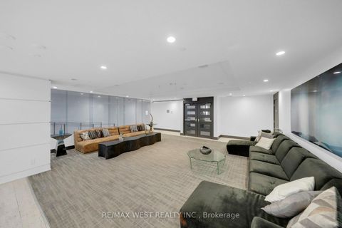 Photo 24 at 1117 - 9471 Yonge Street, Observatory, Richmond Hill