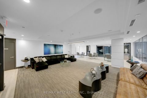 Photo 25 at 1117 - 9471 Yonge Street, Observatory, Richmond Hill