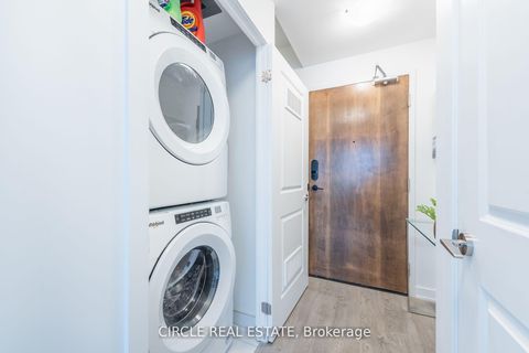 Photo 4 at 1503 - 120 Eagle Rock Way, Rural Vaughan, Vaughan