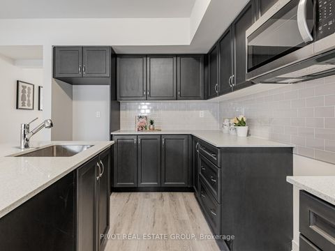 Photo 9 at 3106 - 60 Elizabeth Street S, Mill Pond, Richmond Hill