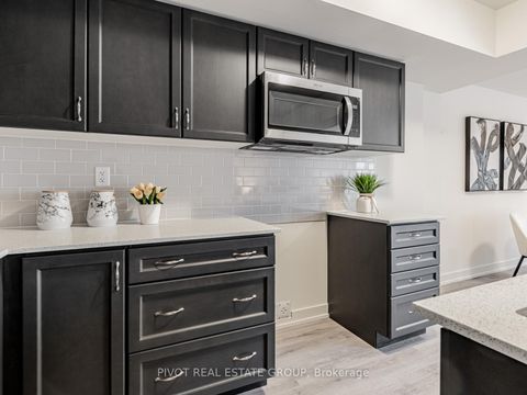 Photo 11 at 3106 - 60 Elizabeth Street S, Mill Pond, Richmond Hill