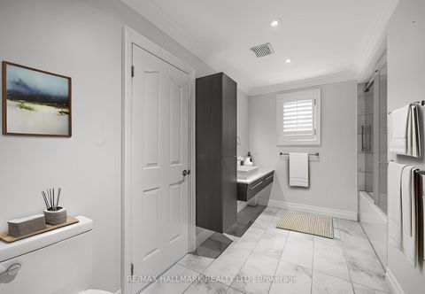 Photo 21 at 138 Elgin Mills Road W, Westbrook, Richmond Hill