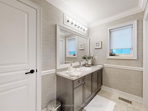 Photo 10 at 43 Fairmont Ridge Trail, Nobleton, King