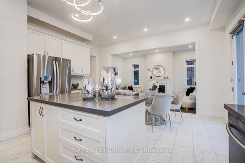 Photo 19 at 16 Botelho Circle, Bayview Southeast, Aurora